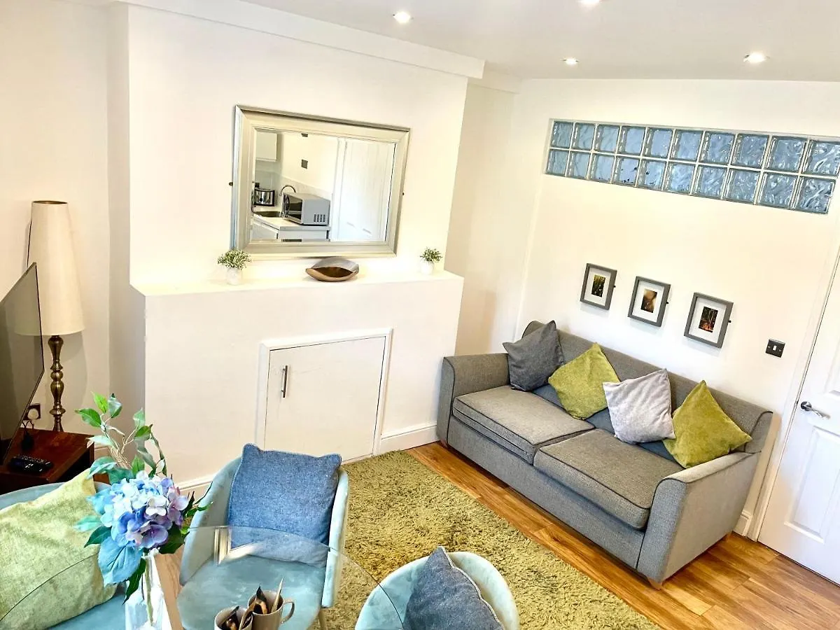 Emmanuel House - Beautiful 1-Bedroom Apt In Central Cambridge - Historical Building