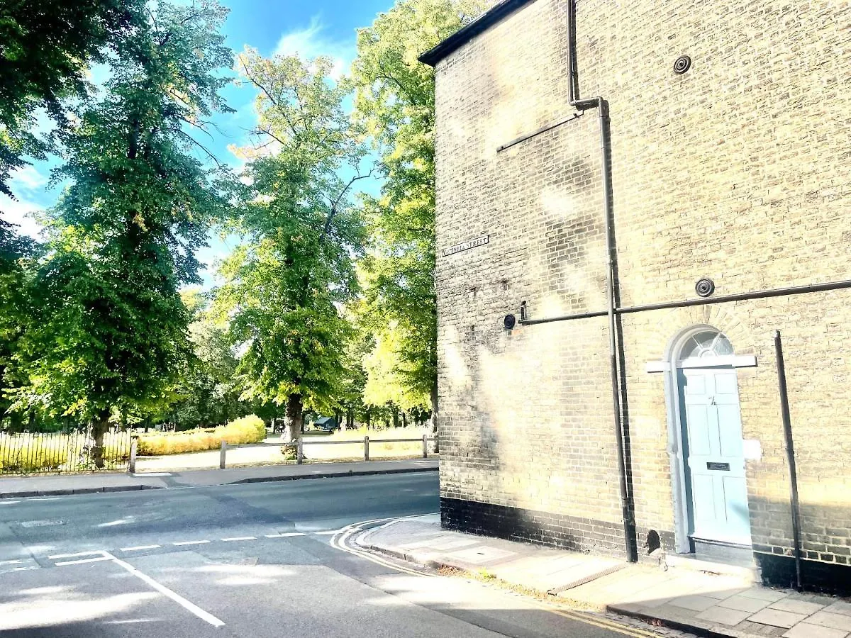 Emmanuel House - Beautiful 1-Bedroom Apt In Central Cambridge - Historical Building Storbritannien