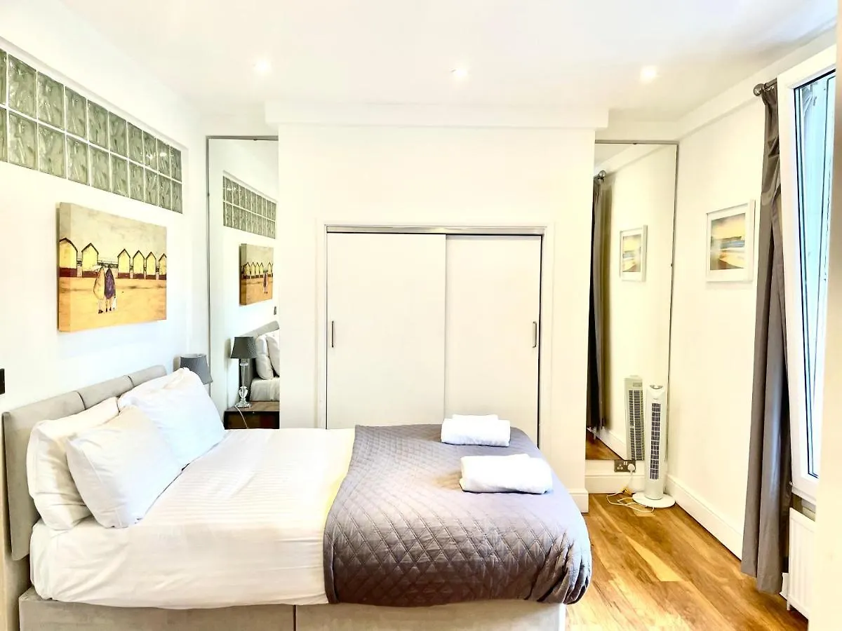 Emmanuel House - Beautiful 1-Bedroom Apt In Central Cambridge - Historical Building Lejlighed